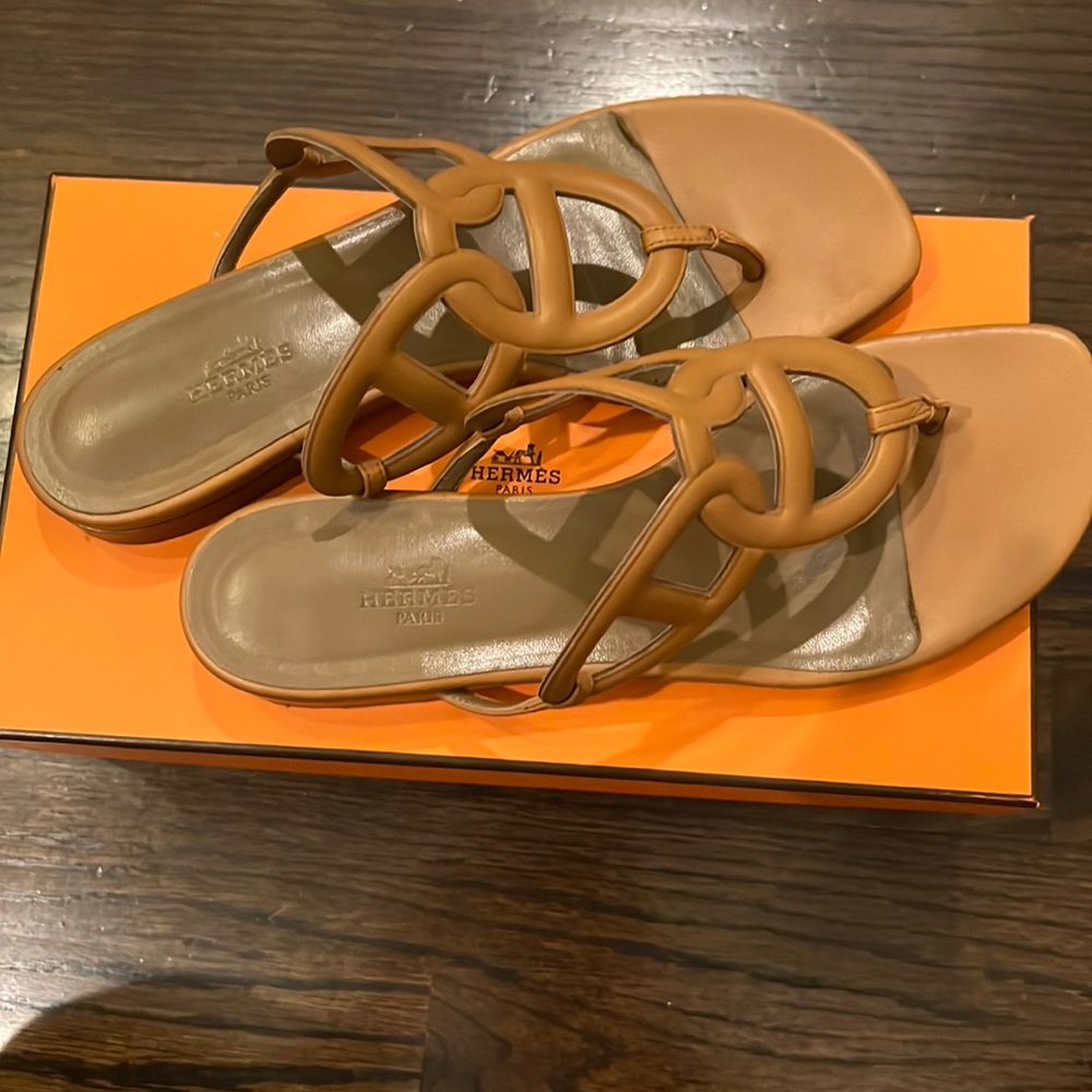 Hermes Tan Leather Logo Thong Sandals